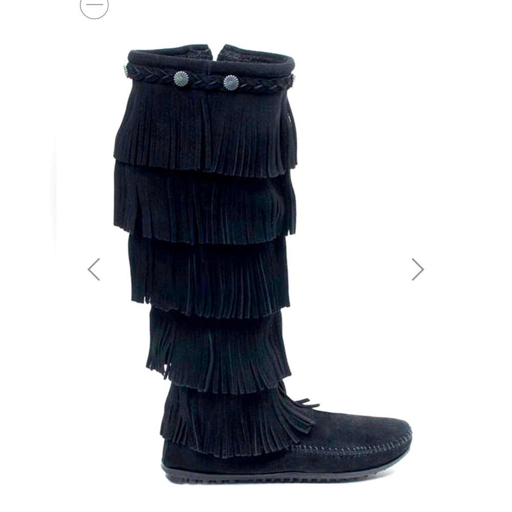 Minnetonka 5 Layer fringe boot